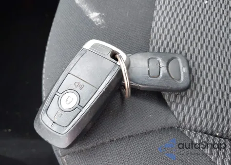 2019 Ford Explorer Xlt z USA, uszkodzony, nr VIN 1FM5K8D87KGA05751